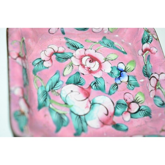 Vtg Chinese Enamel Small Dish Flaws 3" Hand painted Pink floral crazing square - Picture 4 of 4